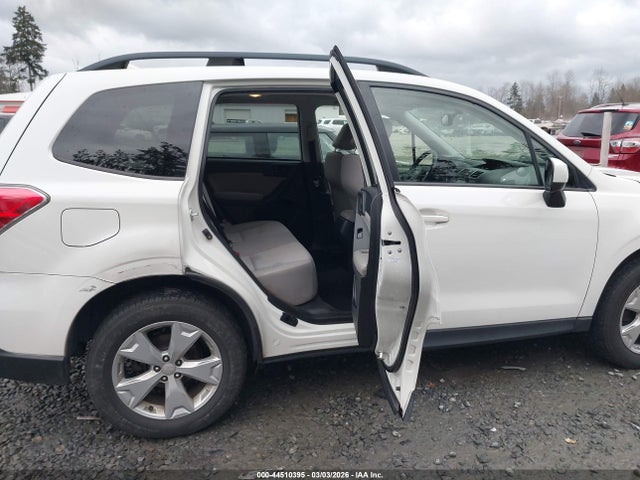 Subaru Forester 2.5i Premium 2016 JF2SJADC0GH531311 Image 8