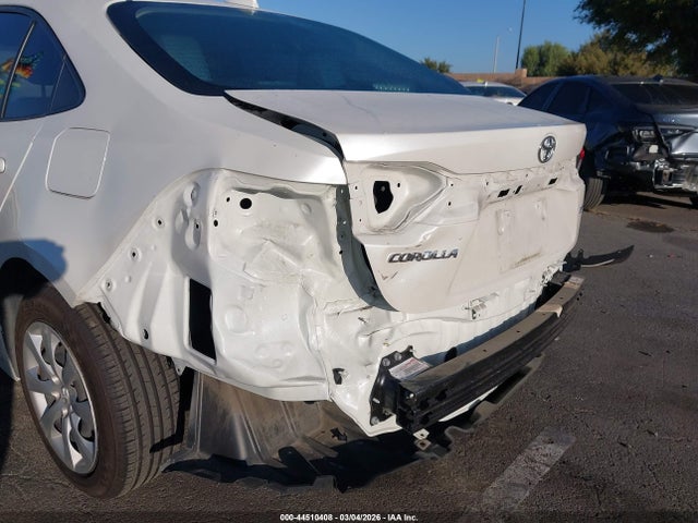 JTDEPMAE7MJ171721 Toyota COROLLA LE