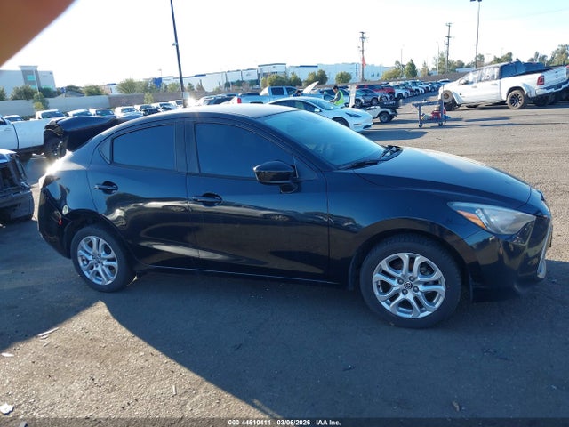 3MYDLBZV0GY137413 Scion IA