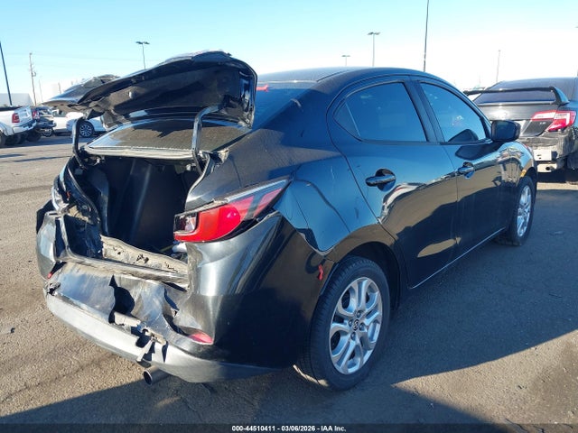 3MYDLBZV0GY137413 Scion IA