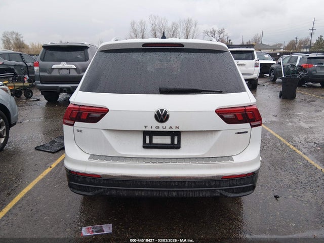 44510427 :رقم المزاد ، 3VV2B7AX4NM047920 vin ، 2022 Volkswagen Tiguan 2.0t Se مزاد بيع