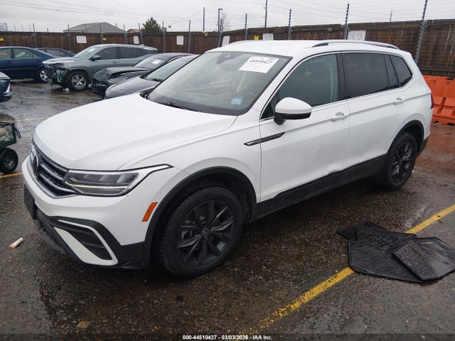 44510427 :رقم المزاد ، 3VV2B7AX4NM047920 vin ، 2022 Volkswagen Tiguan 2.0t Se مزاد بيع
