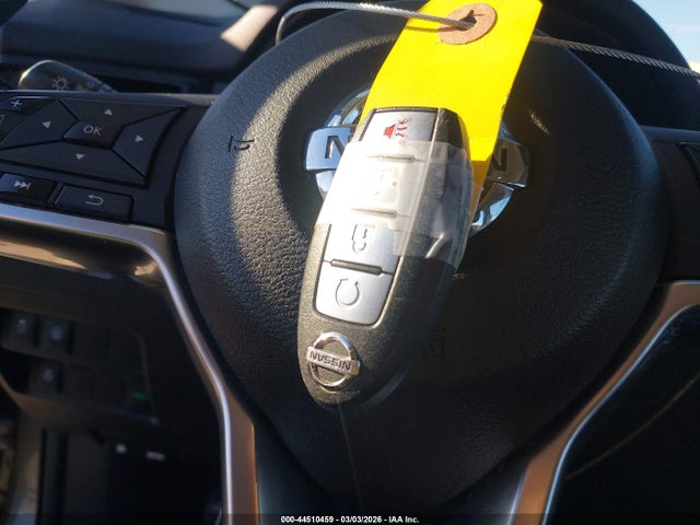 JN1BJ1CP6JW165363 Nissan Rogue Sport Sl