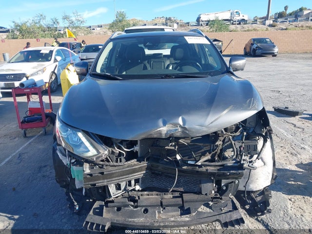 JN1BJ1CP6JW165363 Nissan Rogue Sport Sl