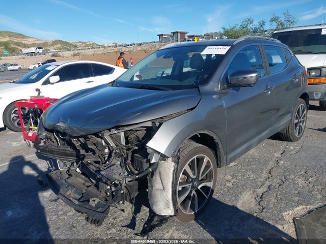 JN1BJ1CP6JW165363 Nissan Rogue Sport Sl
