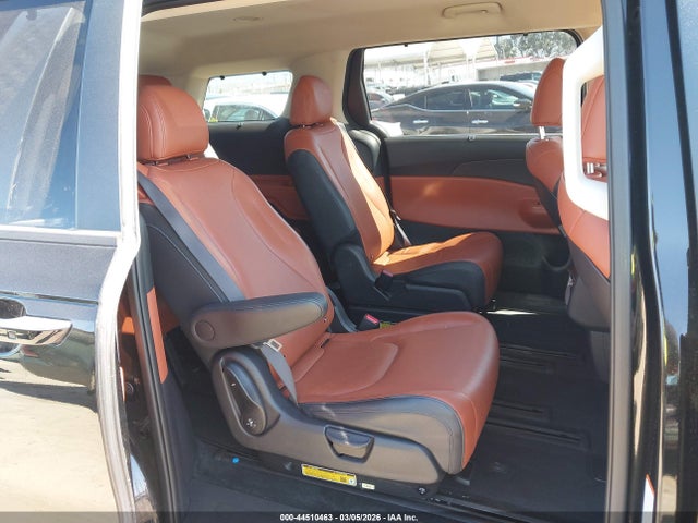 44510463 :رقم المزاد ، KNDNC5KA8S6079305 vin ، 2025 Kia Carnival Mpv Hybrid Ex مزاد بيع