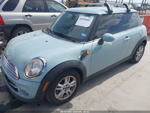 2012 MINI COOPER WMWSU3C5XCT369146 Photo 1