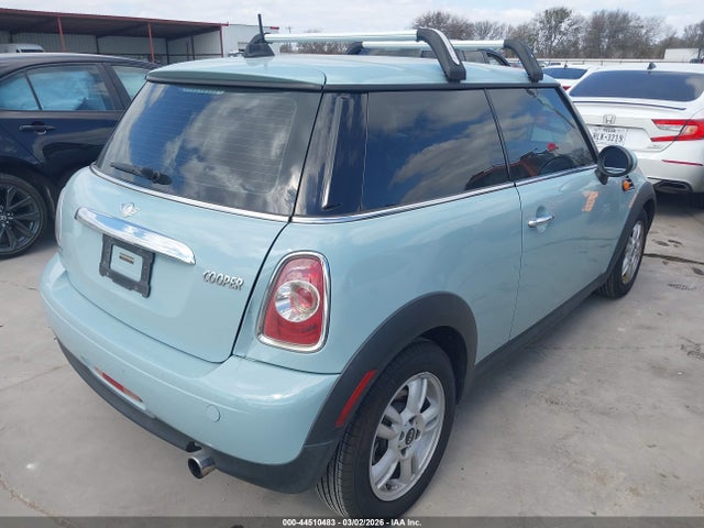 2012 MINI COOPER WMWSU3C5XCT369146 Photo 3
