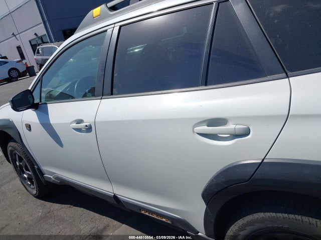 4S4BTGUD5S3131198 Subaru Outback Wilderness