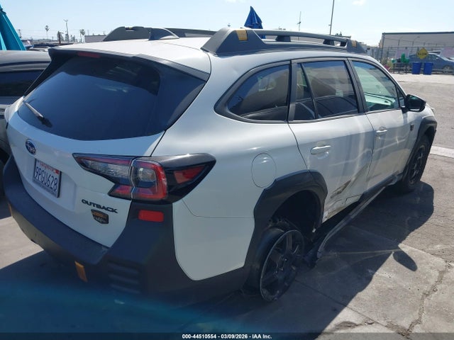 4S4BTGUD5S3131198 Subaru Outback Wilderness