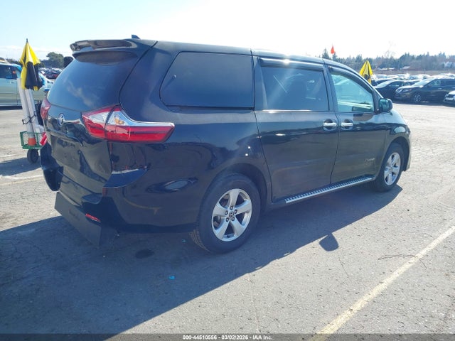 Toyota Sienna 2020 5TDZZ3DC4LS087633 Image 18