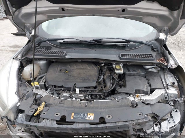 1FMCU9GD8HUA23864 Ford ESCAPE SE