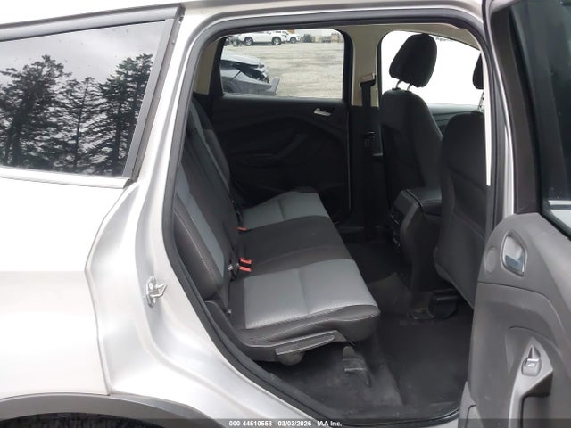 1FMCU9GD8HUA23864 Ford ESCAPE SE