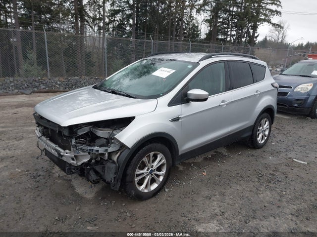 1FMCU9GD8HUA23864 Ford ESCAPE SE