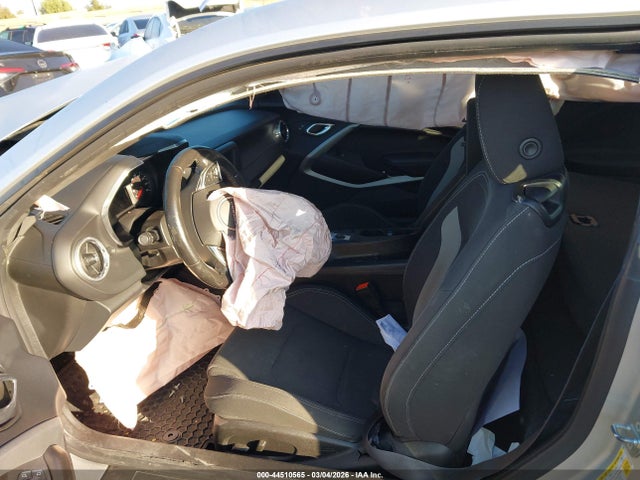 2016 CHEVROLET CAMARO 1G1FB1RS2G0134896 Photo 4