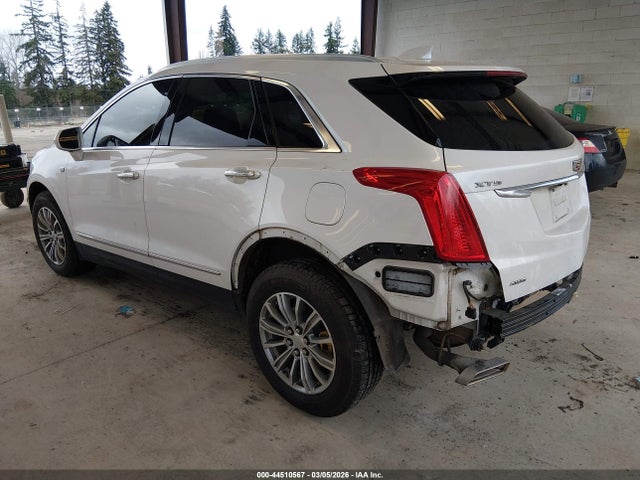 2018 CADILLAC XT5 1GYKNDRS2JZ103143 Photo 2