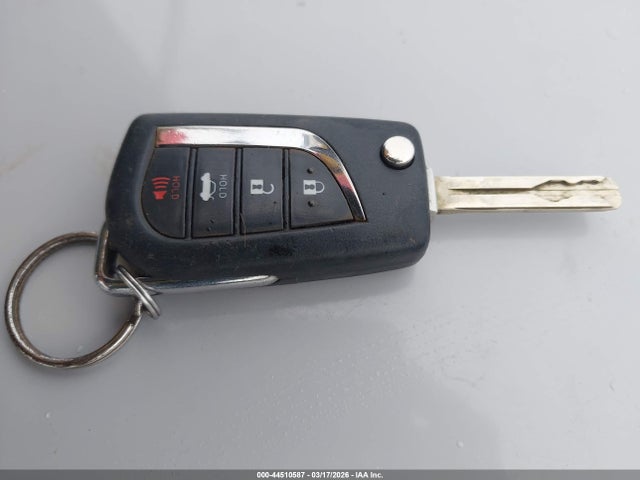 4T1B11HK7JU552067 Toyota CAMRY LE