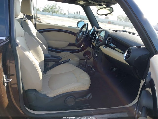 2011 MINI COOPER S WMWSV3C57BTY10548 Photo 4