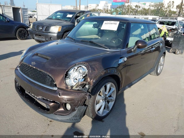 2011 MINI COOPER S WMWSV3C57BTY10548 Photo 5