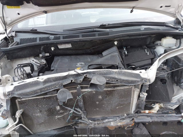 5TDDK3DC1FS110482 Toyota Sienna Limited Premium 7 Passenger