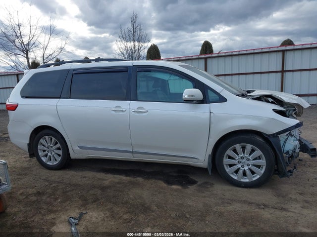 5TDDK3DC1FS110482 Toyota Sienna Limited Premium 7 Passenger