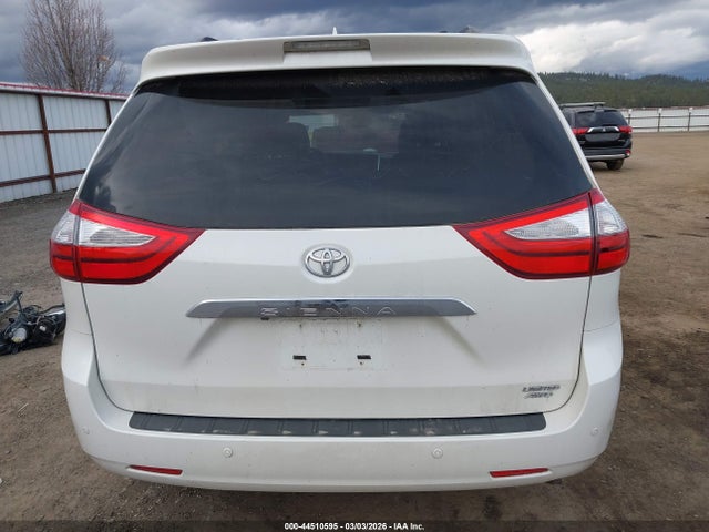 5TDDK3DC1FS110482 Toyota Sienna Limited Premium 7 Passenger