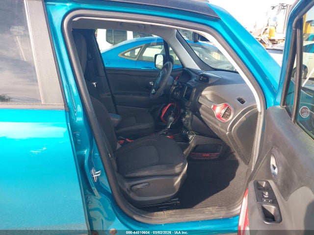 ZACNJBC16LPL86549 Jeep Renegade Trailhawk 4x4