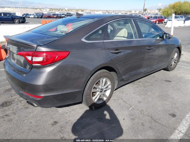 Hyundai SONATA SE 2016 5NPE24AF1GH402987 Image 4