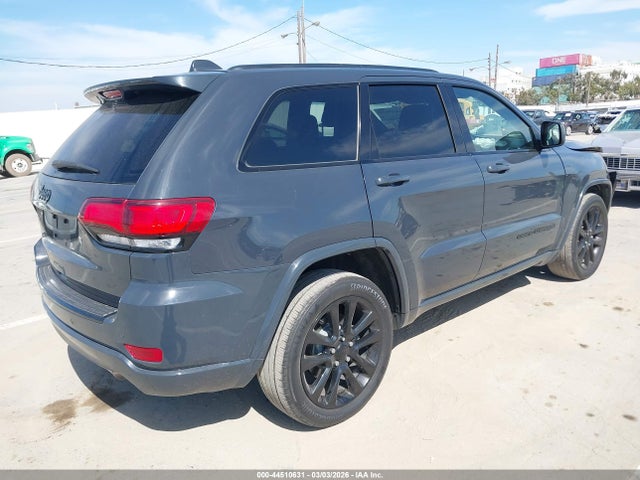1C4RJEAG0HC965562 Jeep Grand Cherokee Altitude 4x2