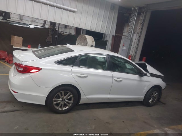 Hyundai SONATA SE 2016 5NPE24AFXGH367205 Image 13