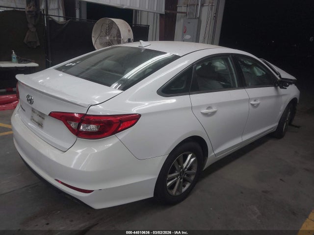 Hyundai SONATA SE 2016 5NPE24AFXGH367205 Image 4
