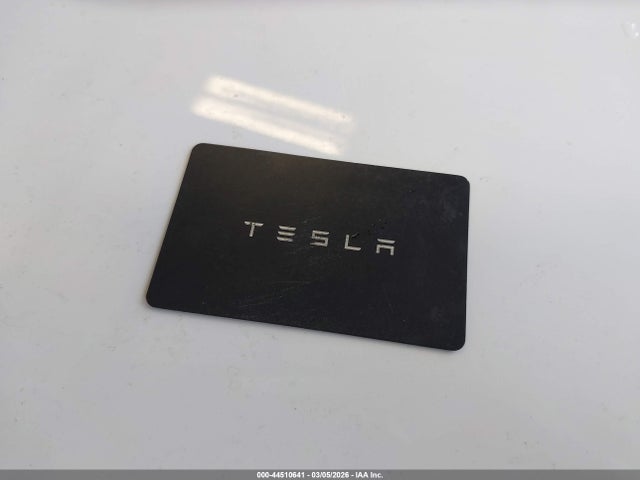44510641 :رقم المزاد ، 7SAYGDED2RF181069 vin ، 2024 Tesla Model Y Long Range Single Motor Rear-wheel Drive/rwd مزاد بيع