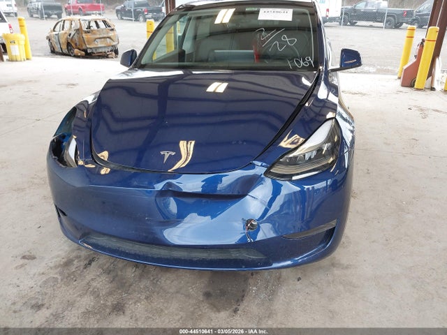 44510641 :رقم المزاد ، 7SAYGDED2RF181069 vin ، 2024 Tesla Model Y Long Range Single Motor Rear-wheel Drive/rwd مزاد بيع