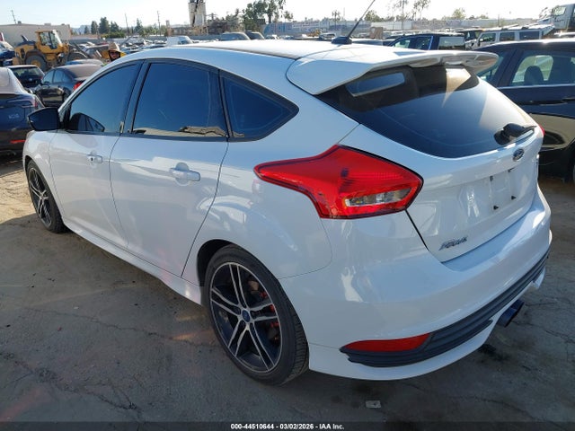 Ford FOCUS ST 2017 1FADP3L90HL296288 Image 3