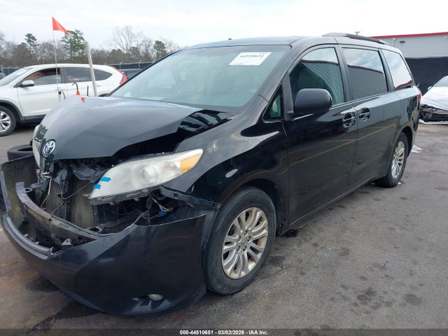 2014 TOYOTA SIENNA 5TDYK3DC5ES455126 Photo 1