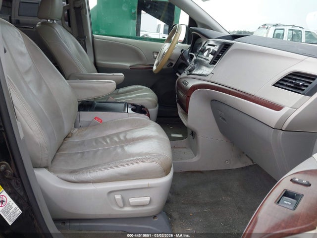 2014 TOYOTA SIENNA 5TDYK3DC5ES455126 Photo 4