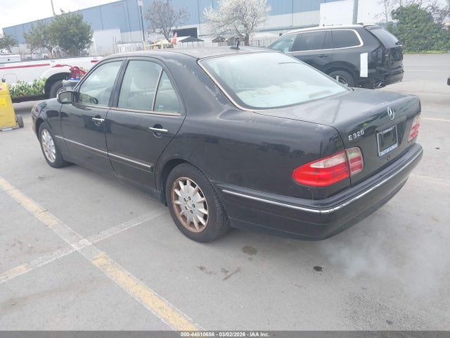 44510656 :رقم المزاد ، WDBJF65J2YB120694 vin ، 2000 Mercedes-benz E 320 مزاد بيع