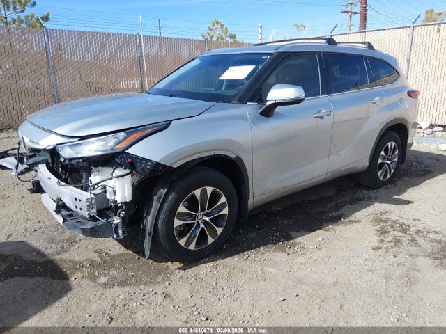5TDHZRBH6LS024904 Toyota Highlander Xle