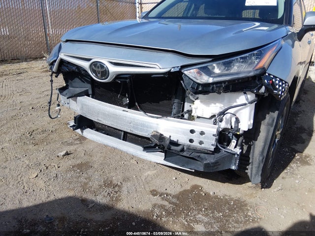 5TDHZRBH6LS024904 Toyota Highlander Xle