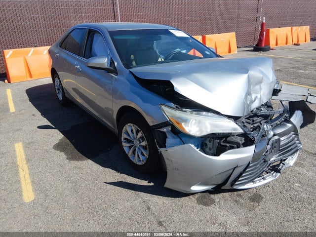 Toyota CAMRY LE 2015 4T4BF1FK6FR500186 zdjęcie główne