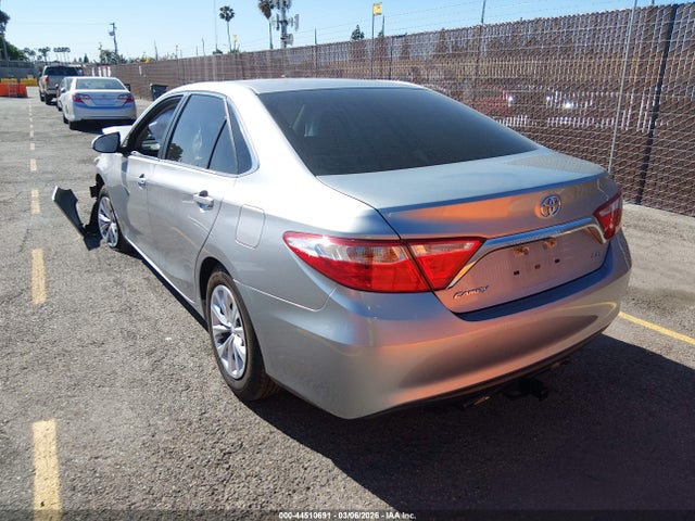 Toyota CAMRY LE 2015 4T4BF1FK6FR500186 Image 3