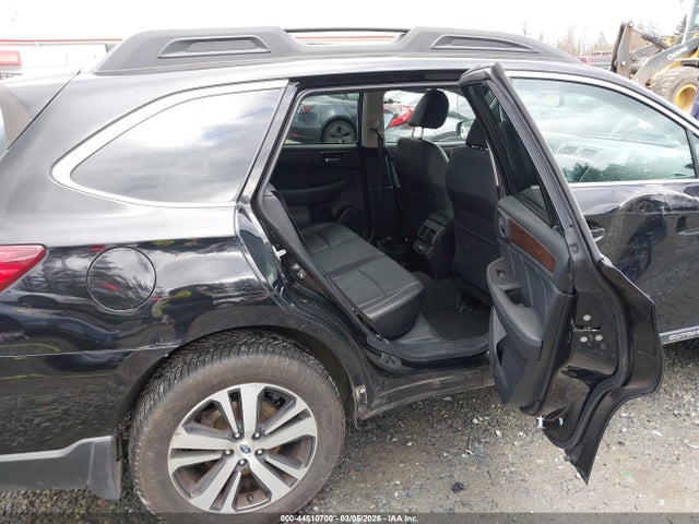 Продаж на аукціоні авто 2018 Subaru Outback 2.5i Limited, vin: 4S4BSANC5J3319076, номер лоту: 44510700