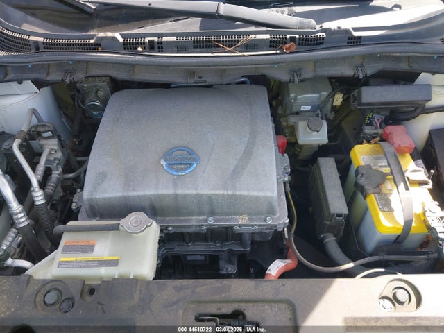 Nissan LEAF SV 2014 1N4AZ0CP0EC338349 Image 10