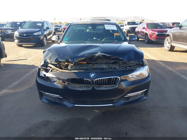 2013 Bmw 328i მანქანა იყიდება აუქციონზე, vin: WBA3A5C56DF355527, აუქციონის ნომერი: 44510725