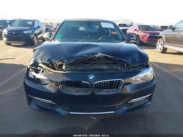 2013 Bmw 328i მანქანა იყიდება აუქციონზე, vin: WBA3A5C56DF355527, აუქციონის ნომერი: 44510725