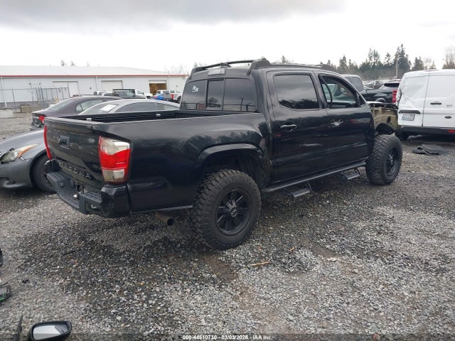 5TFAX5GN6HX100606 Toyota Tacoma Sr