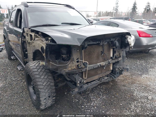 5TFAX5GN6HX100606 Toyota Tacoma Sr