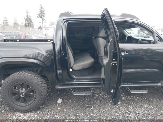5TFAX5GN6HX100606 Toyota Tacoma Sr