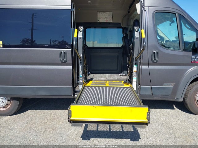 44510739 :رقم المزاد ، 3C6TRVPG4KE544053 vin ، 2019 Ram Promaster 2500 Window Van High Roof 159 Wb مزاد بيع