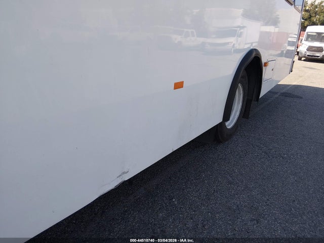 Ic Corporation 3000 Hc 2017 5WEASC8N0HH474914 Image 14